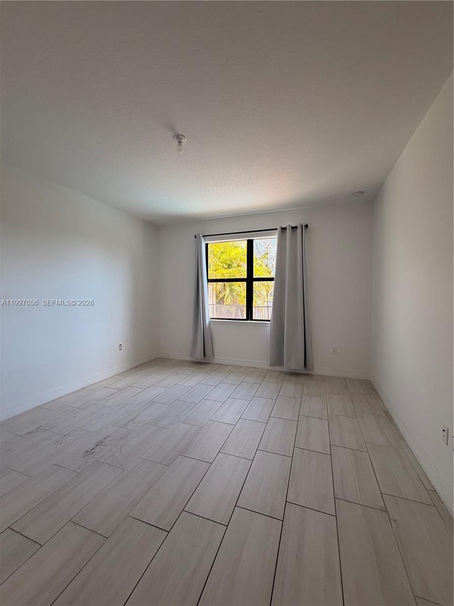 FIELDS AT GULFSTREAM POLO - Residential Lease