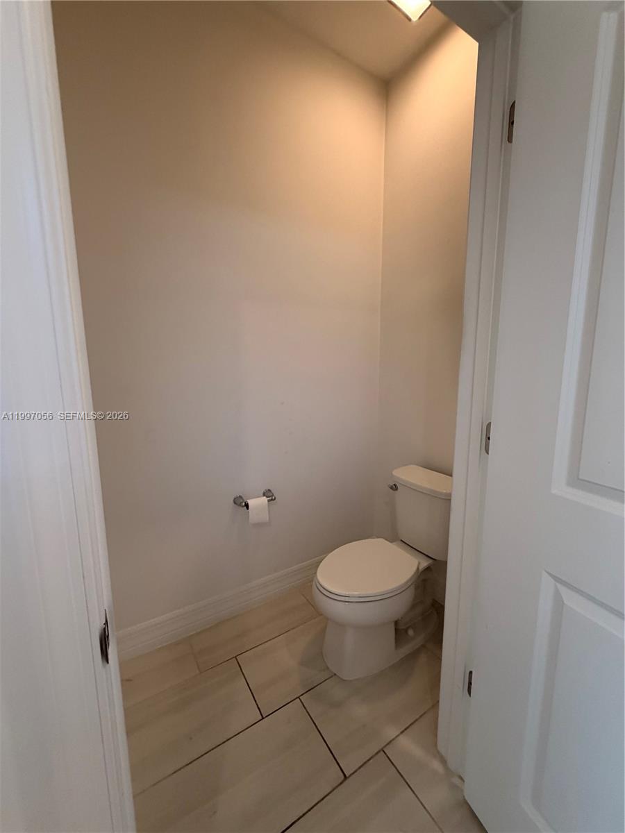 FIELDS AT GULFSTREAM POLO - Residential Lease