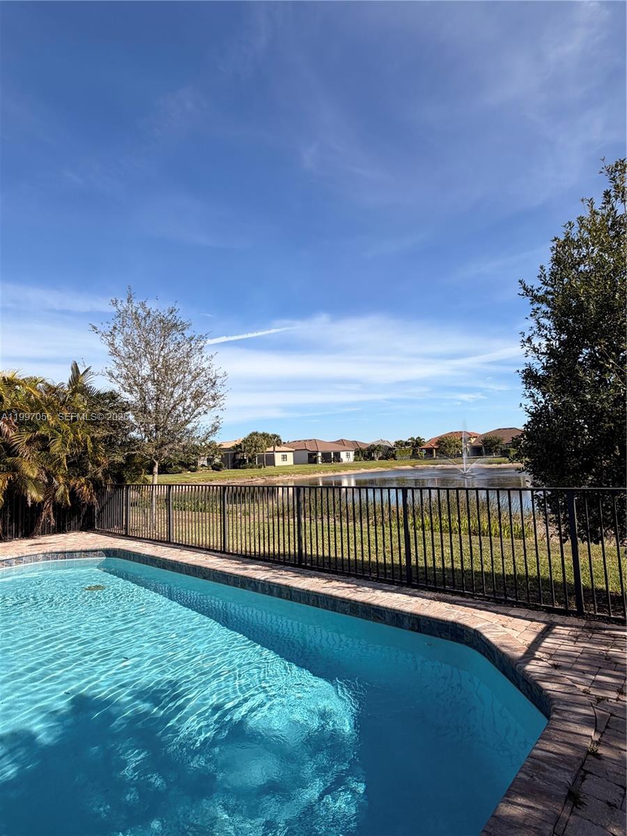 FIELDS AT GULFSTREAM POLO - Residential Lease