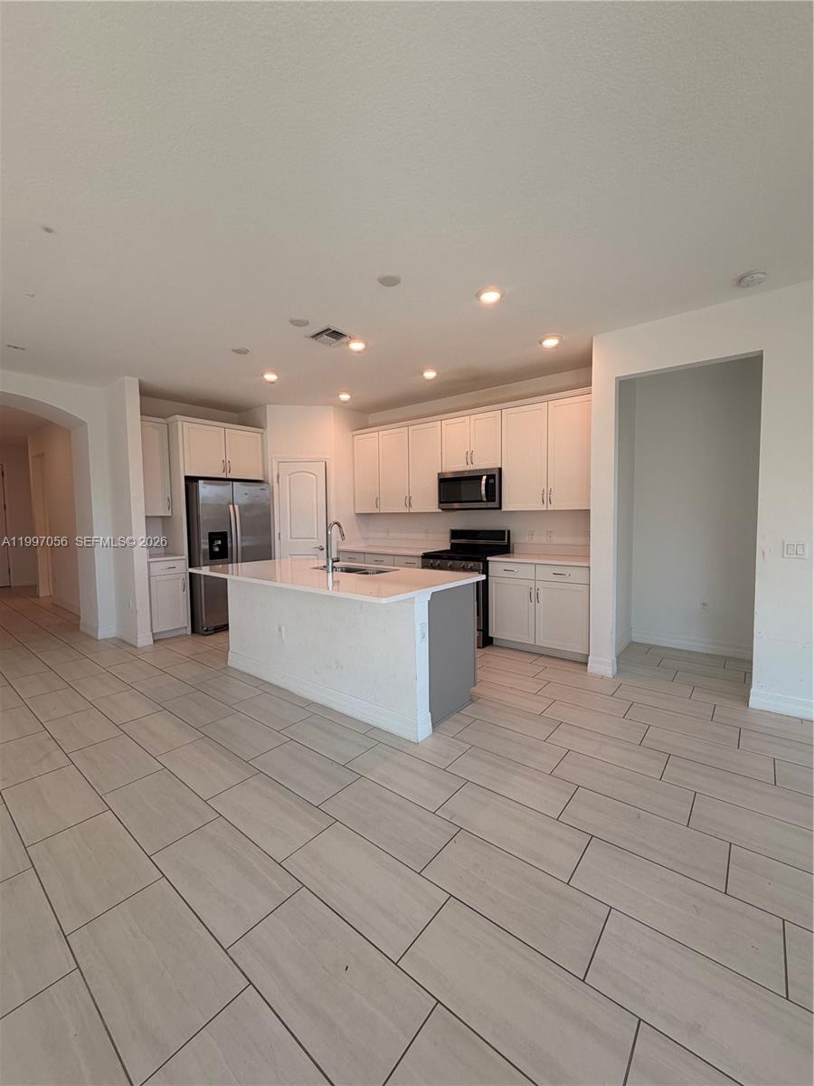 FIELDS AT GULFSTREAM POLO - Residential Lease