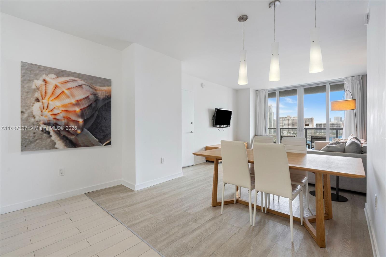 BEACHWALK CONDOMINIUM - Residential