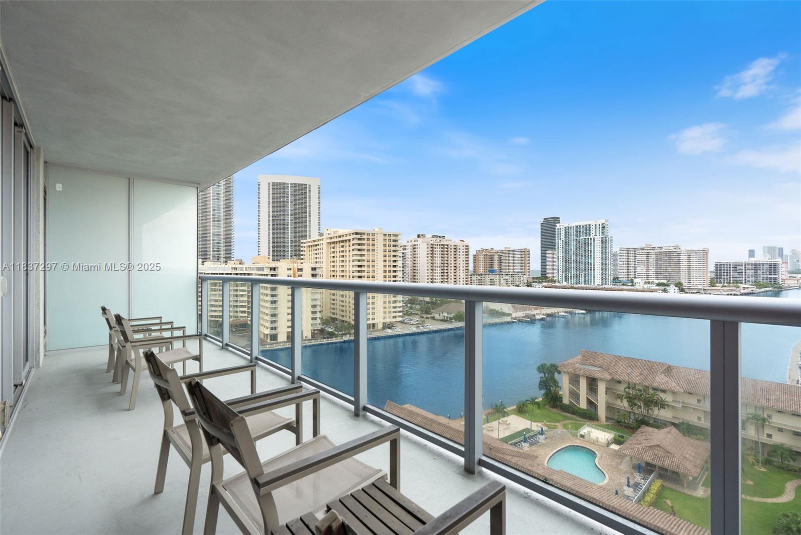 2602 E Hallandale Beach Blvd R1105