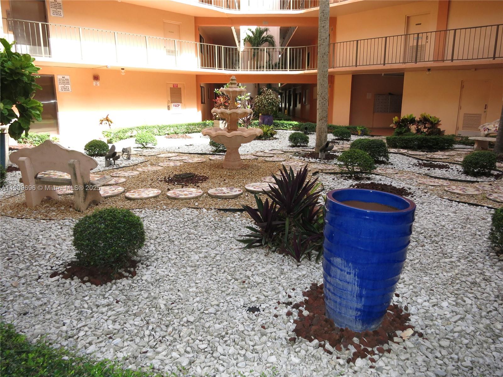 HORIZONS WEST CONDO #5 - Residential Lease