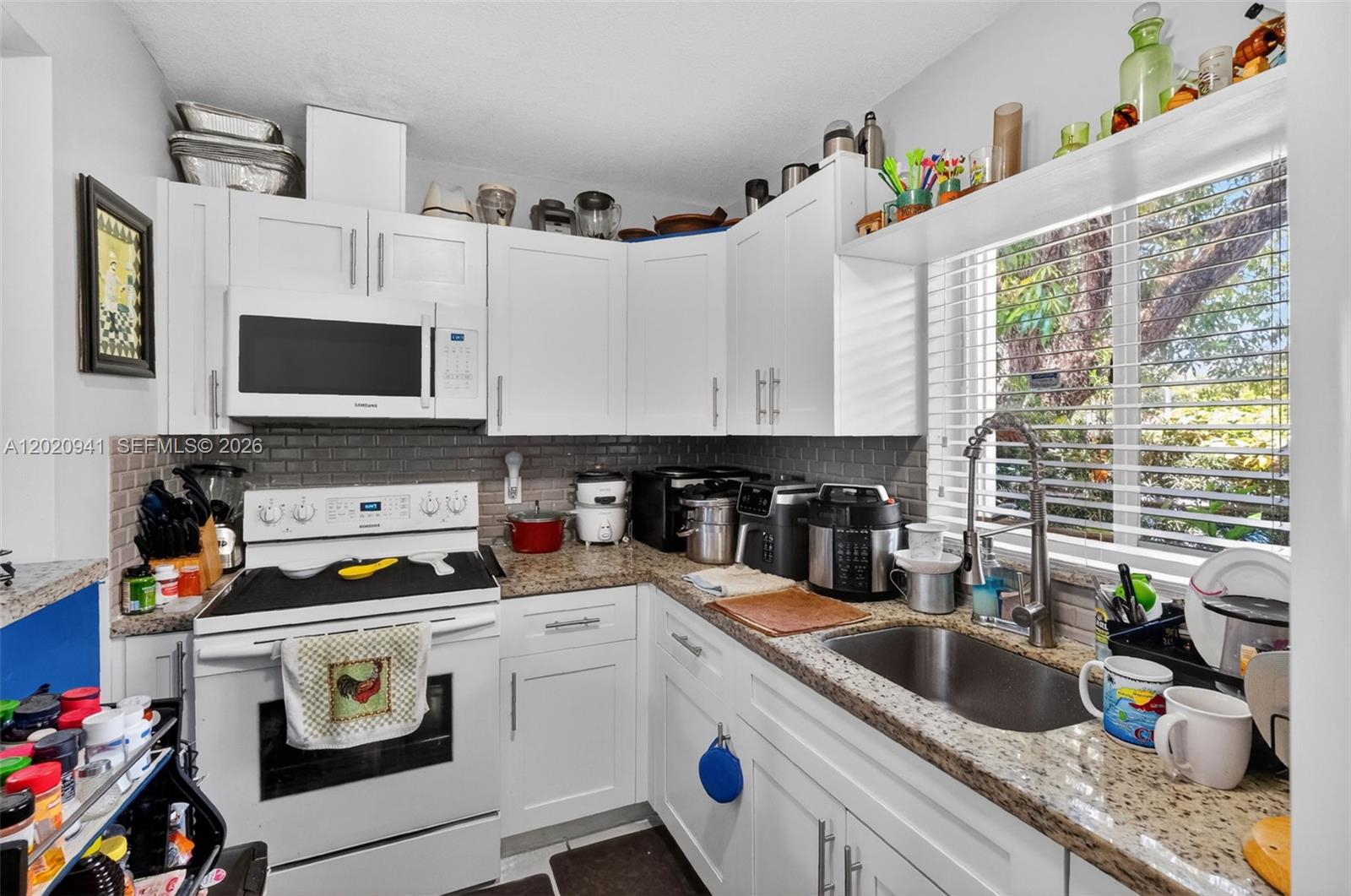 TAMIAMI PINES REV PL - Residential Income