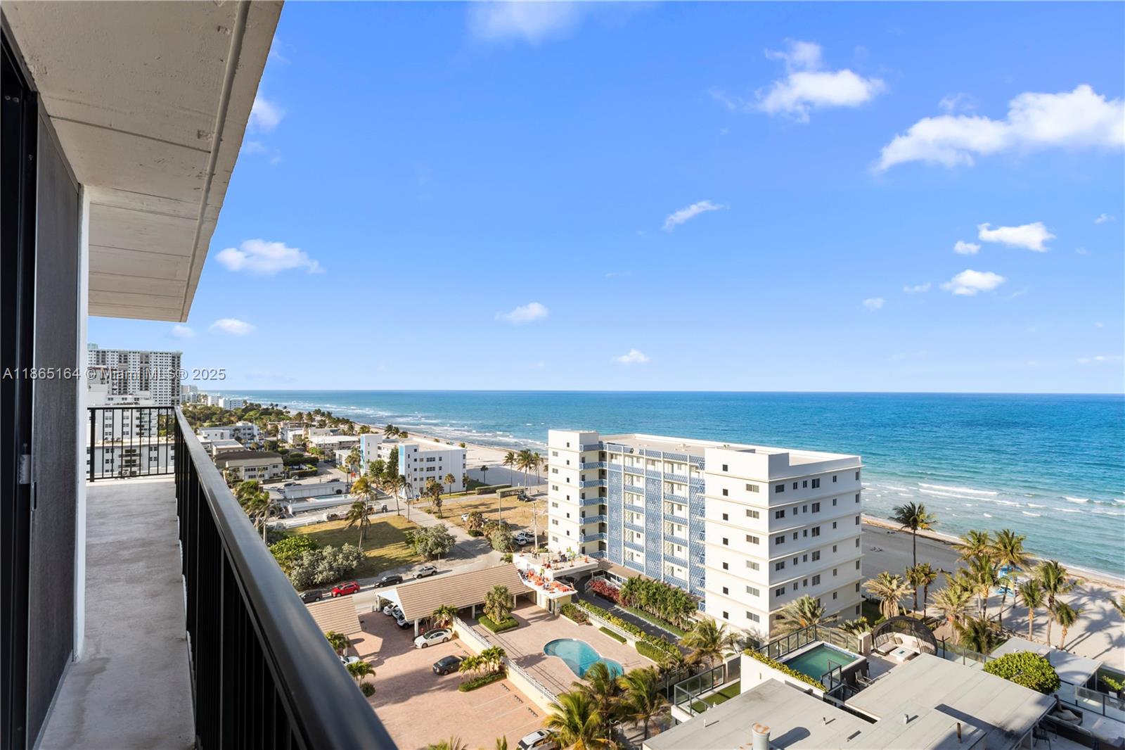 QUADOMAIN TOWER I AND IV - Residential