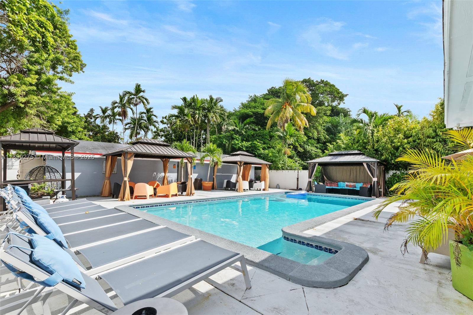 CORAL VILLAS REV - Residential