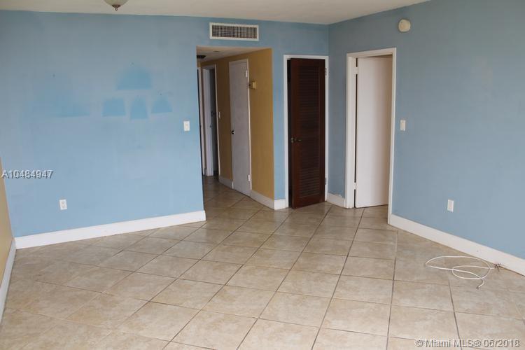 TRITON TOWER CONDO - Residential