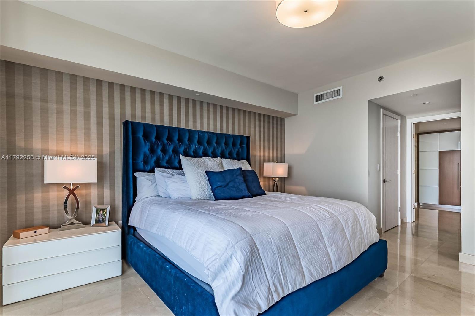 ICON BRICKELL NO TWO - Residential