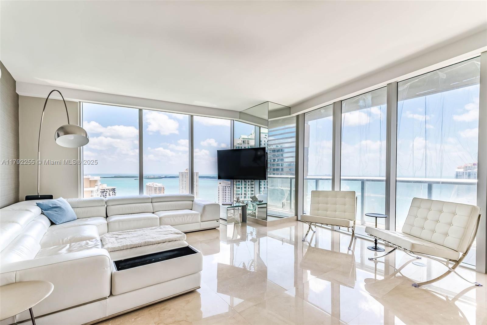 ICON BRICKELL NO TWO - Residential
