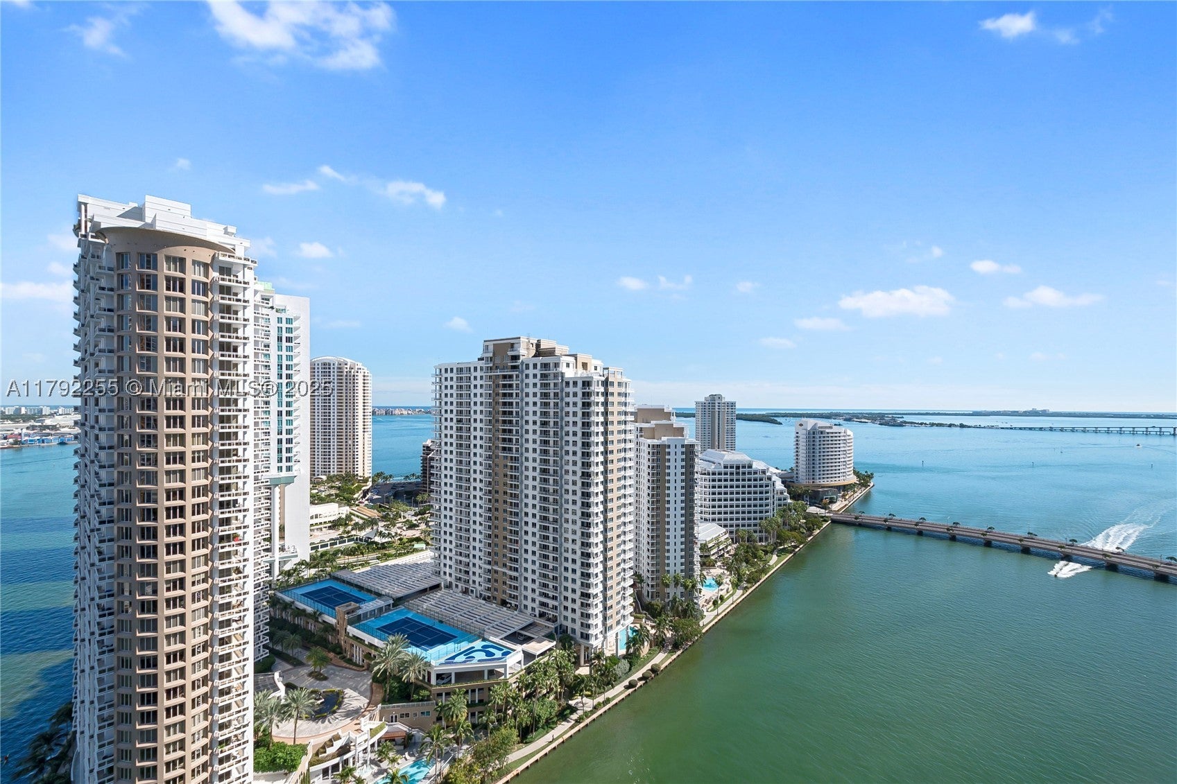 495 Brickell Ave 2801