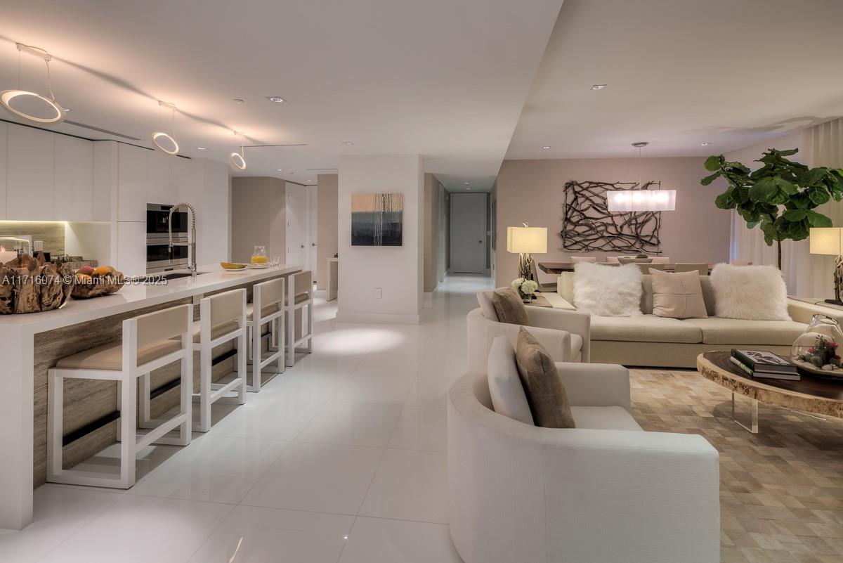102 24th St PH-1720