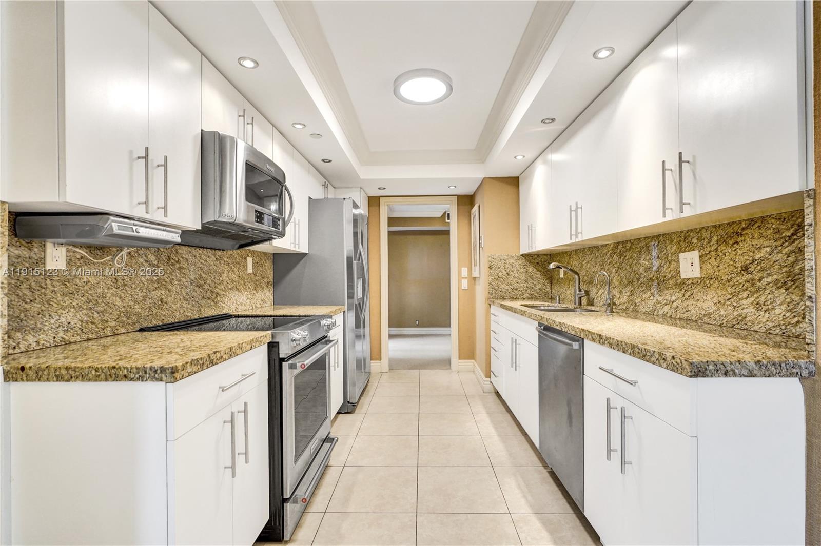 2000 Towerside Ter 301