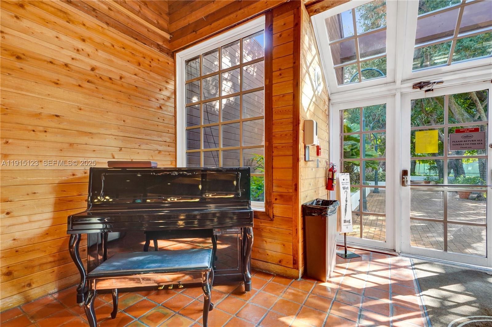 TOWERS OF QUAYSIDE - Residential