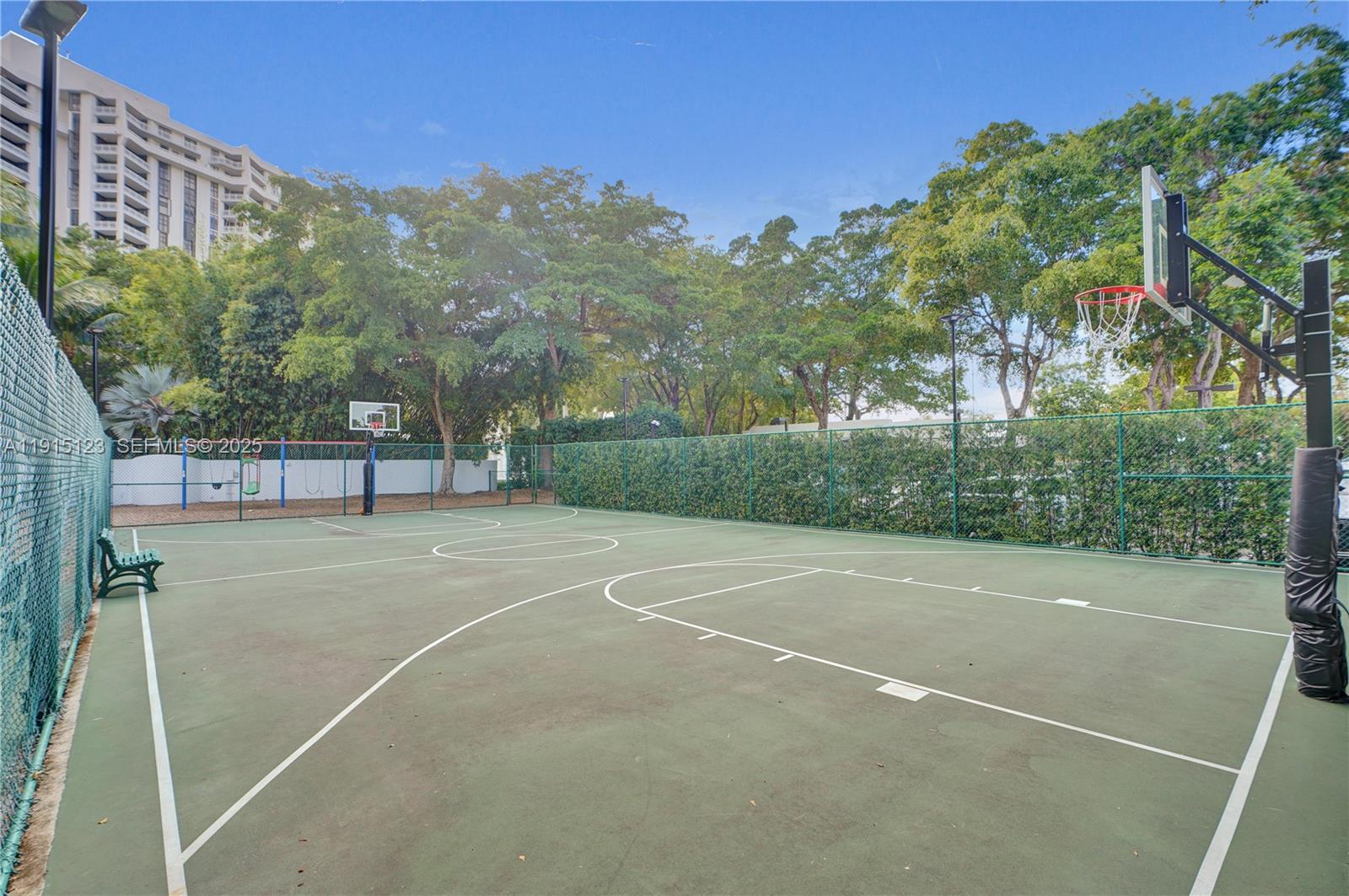 TOWERS OF QUAYSIDE - Residential