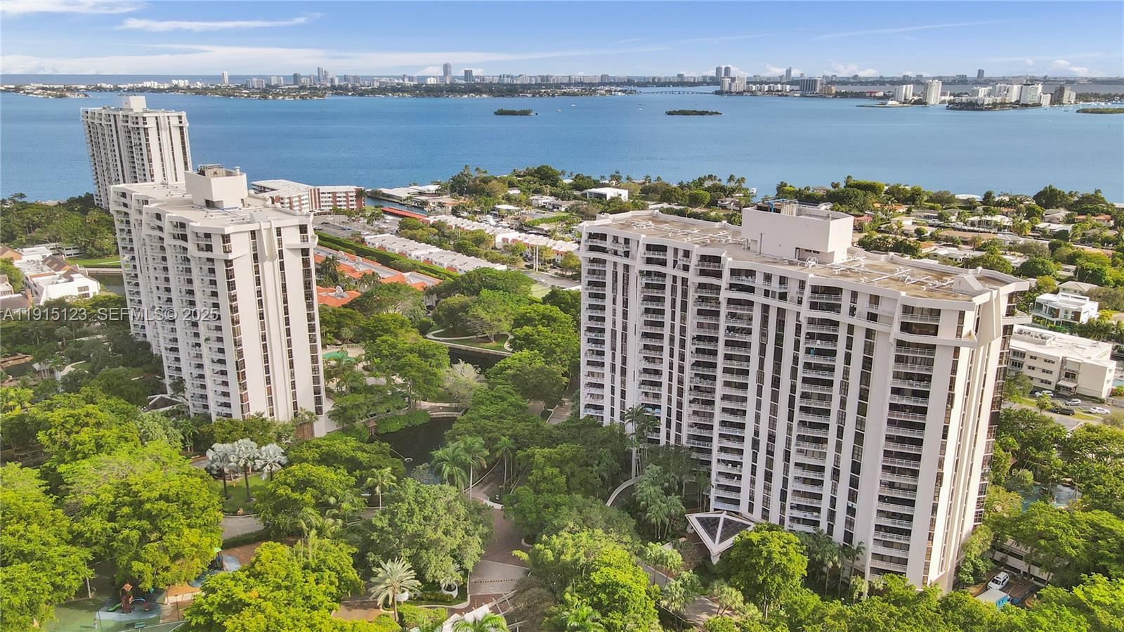TOWERS OF QUAYSIDE - Residential