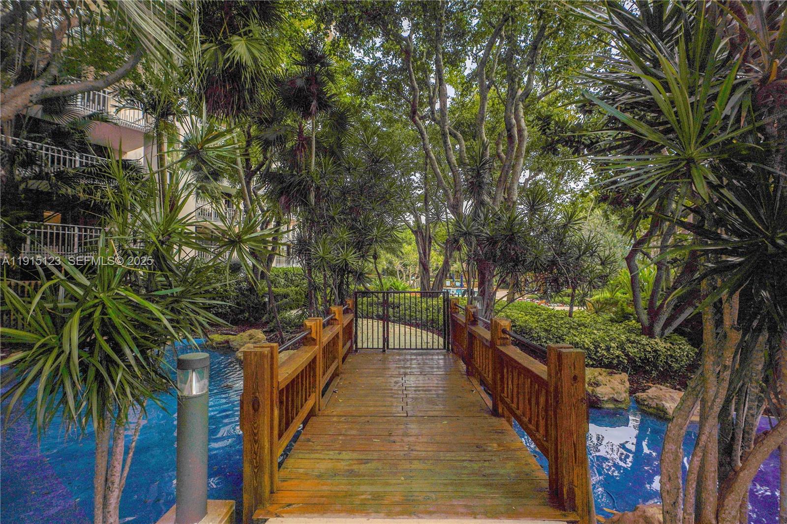 TOWERS OF QUAYSIDE - Residential