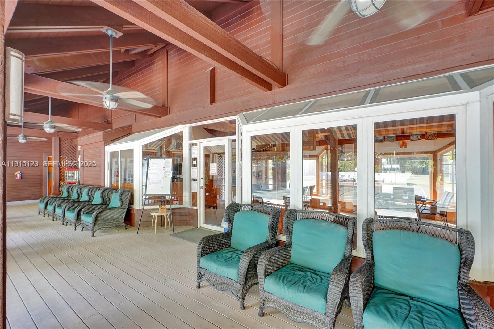 TOWERS OF QUAYSIDE - Residential