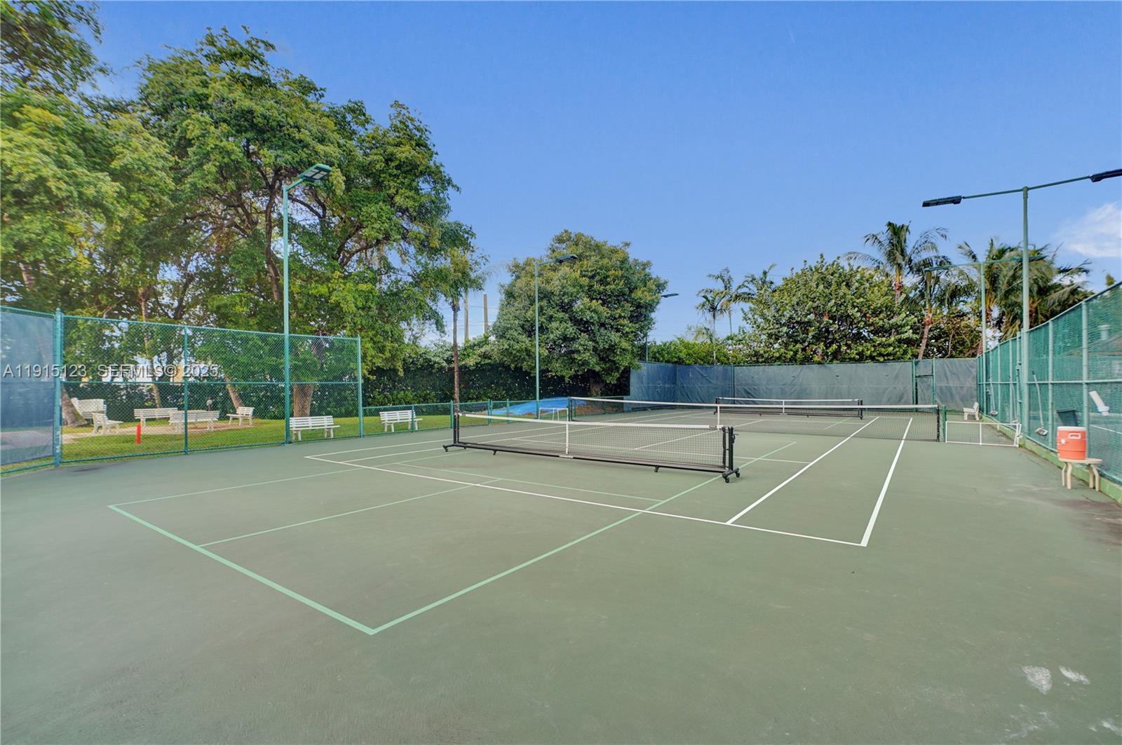 TOWERS OF QUAYSIDE - Residential