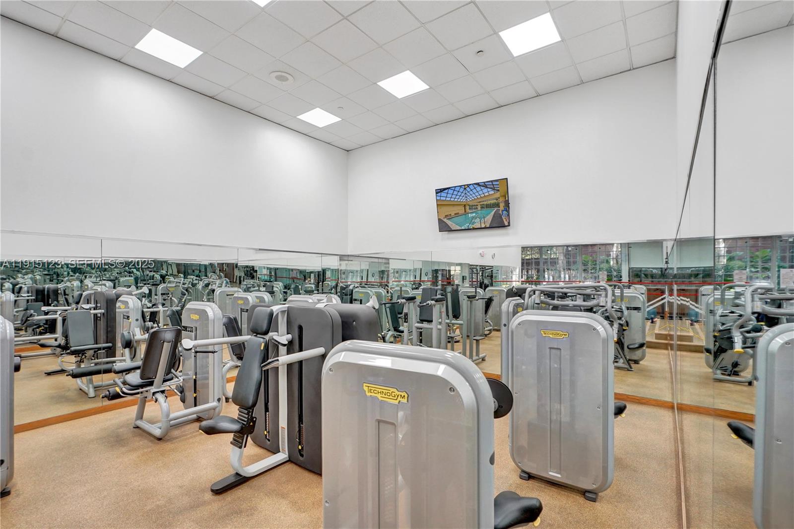 TOWERS OF QUAYSIDE - Residential