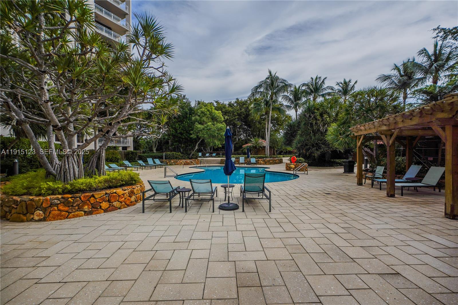 TOWERS OF QUAYSIDE - Residential