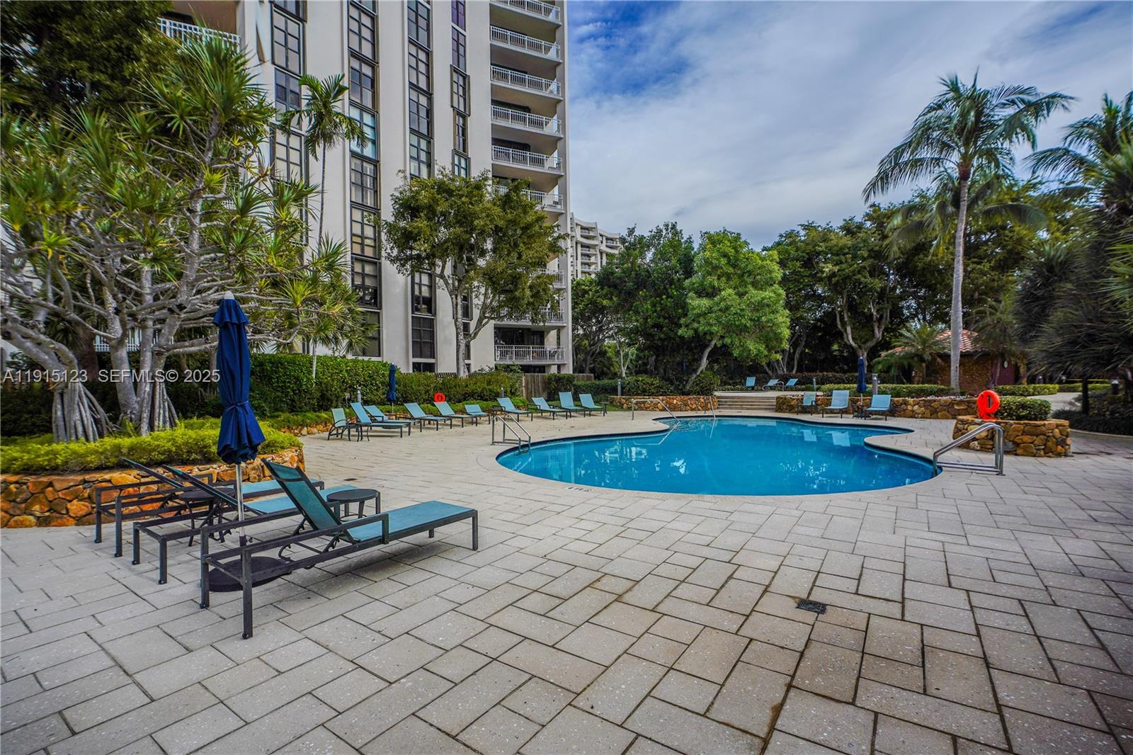 TOWERS OF QUAYSIDE - Residential