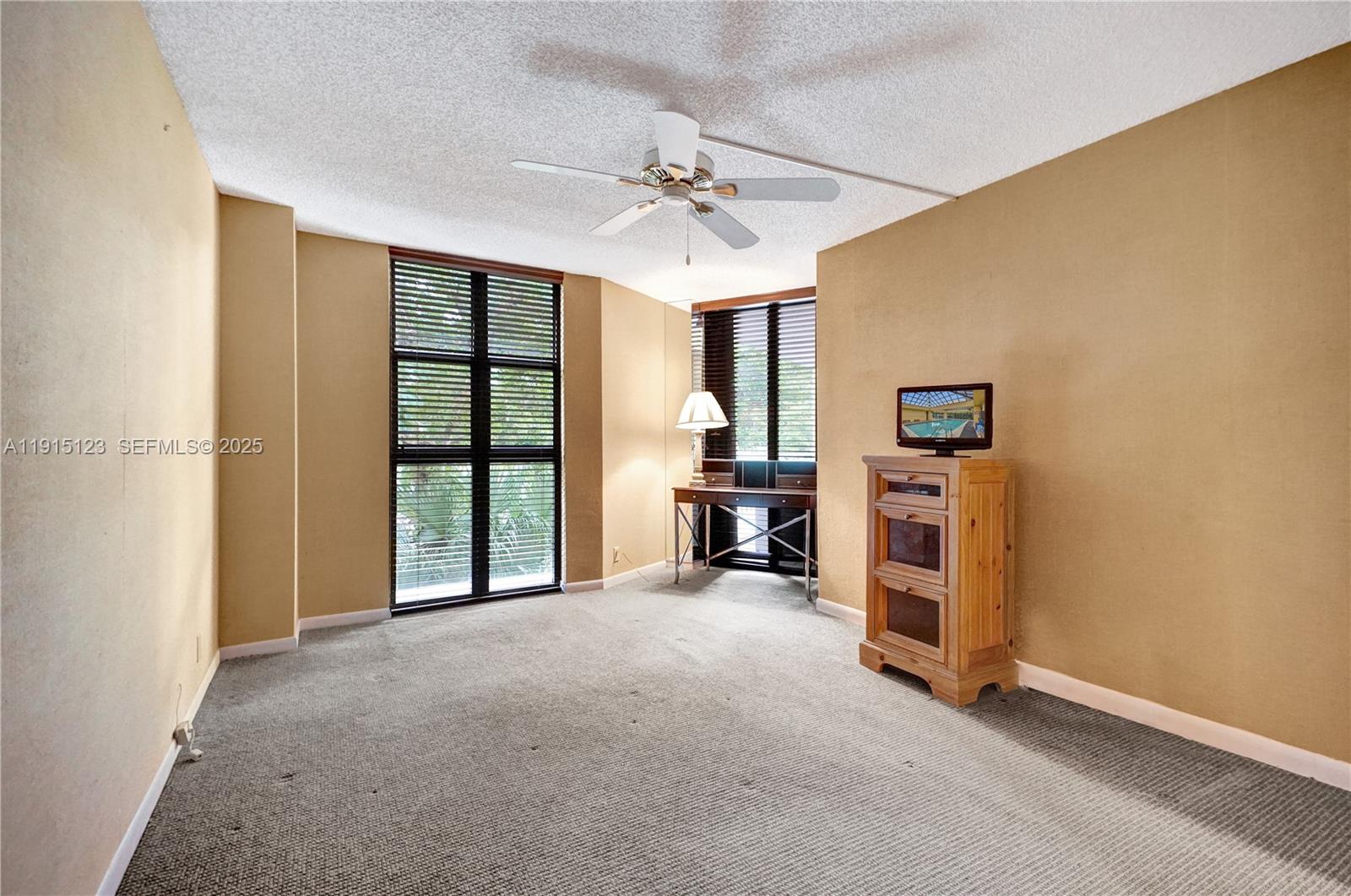 TOWERS OF QUAYSIDE - Residential