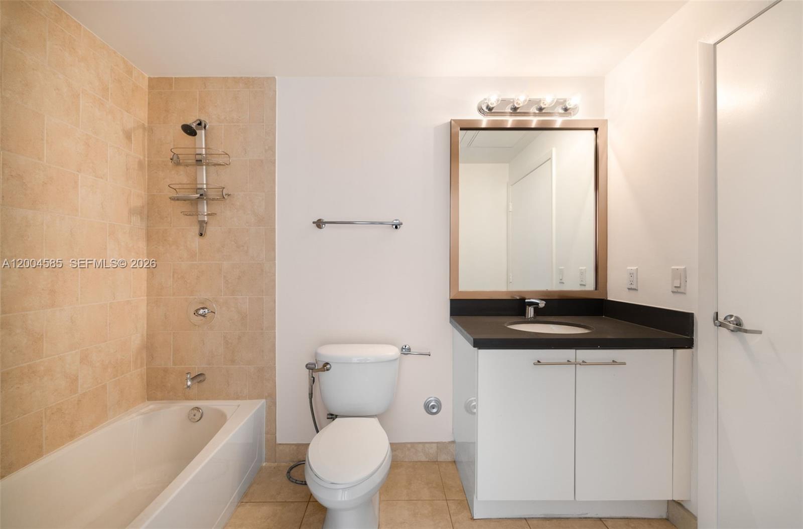 IVY CONDO - Residential