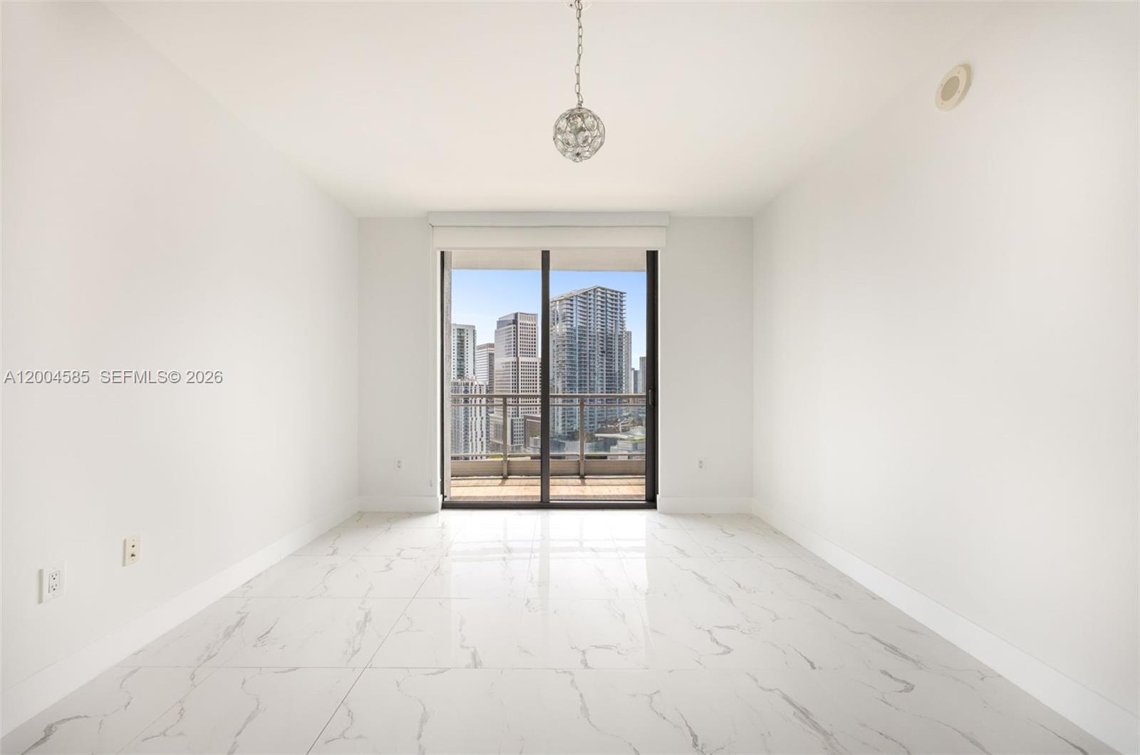 IVY CONDO - Residential