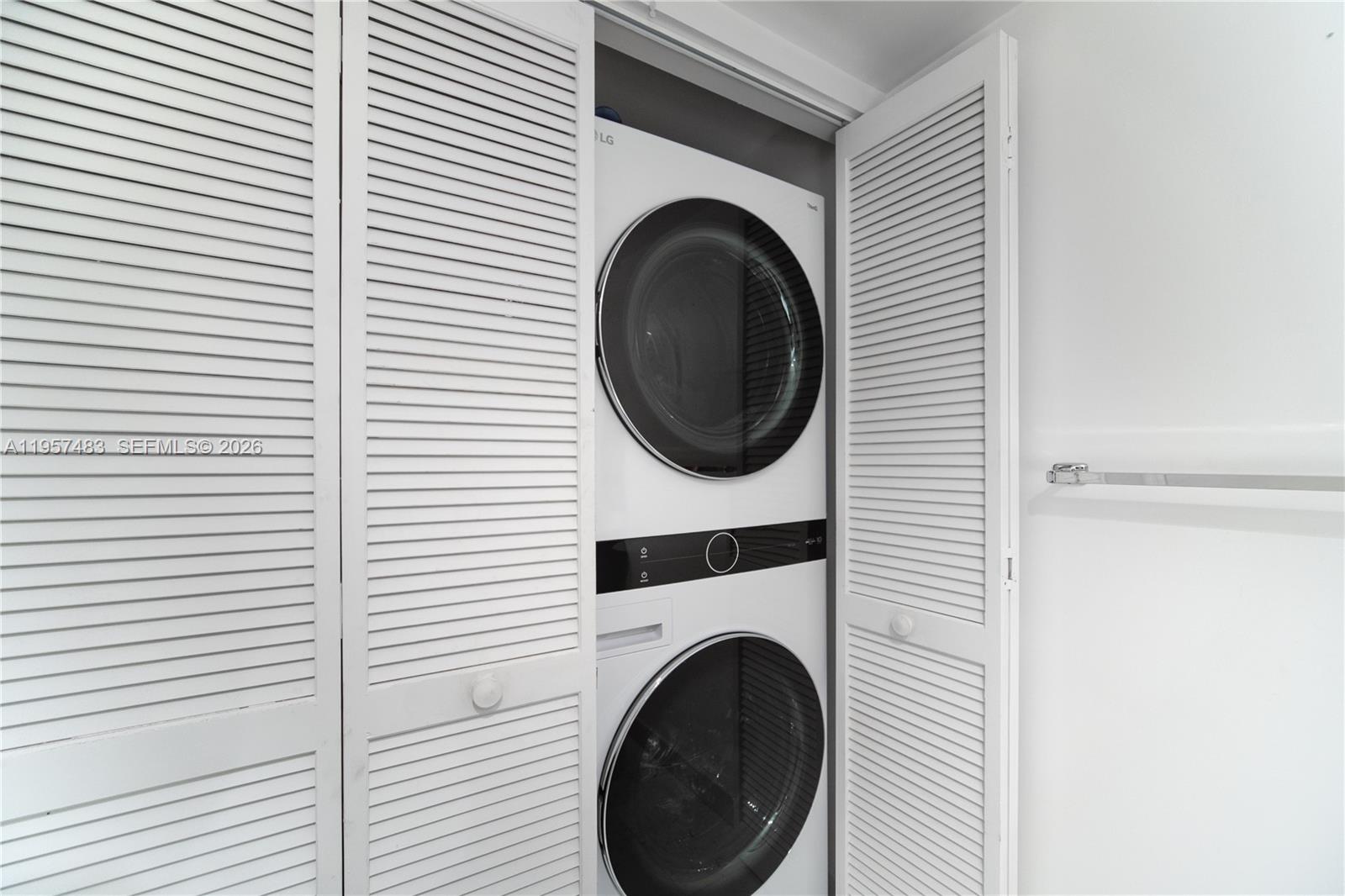 OCEANIA II CONDO - Residential