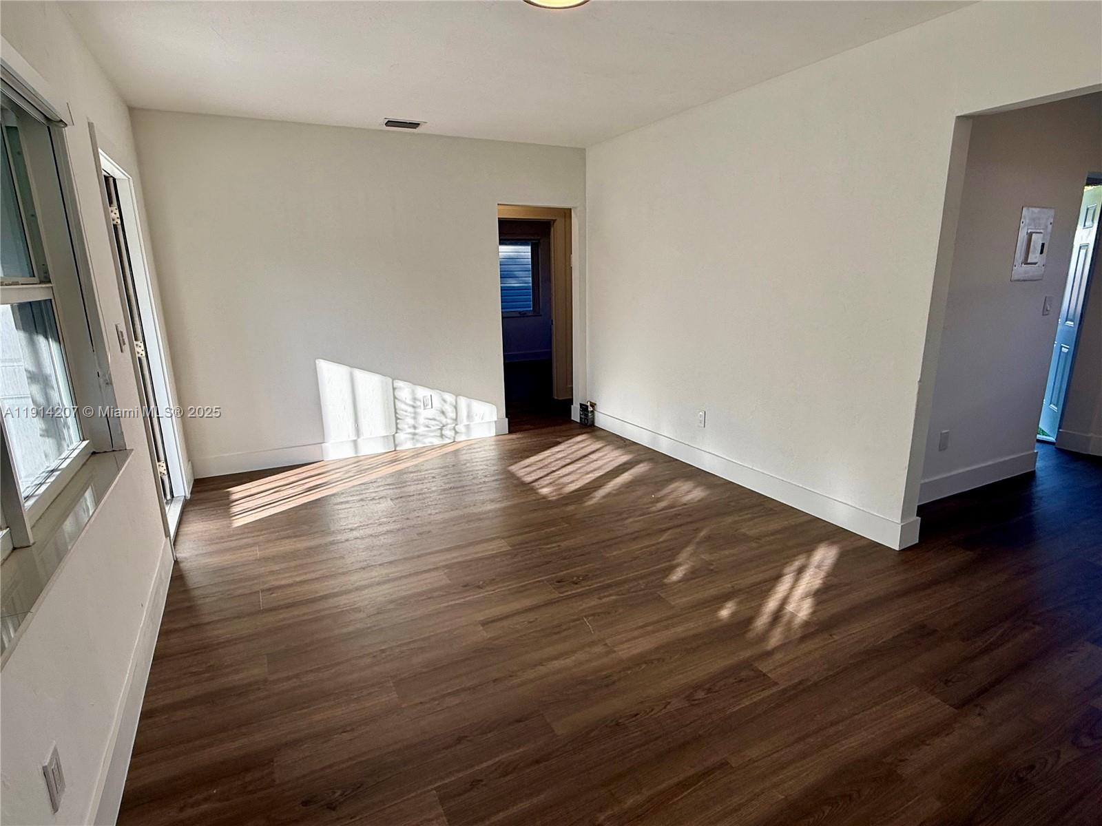 DRYSDALE MANOR - Residential Lease