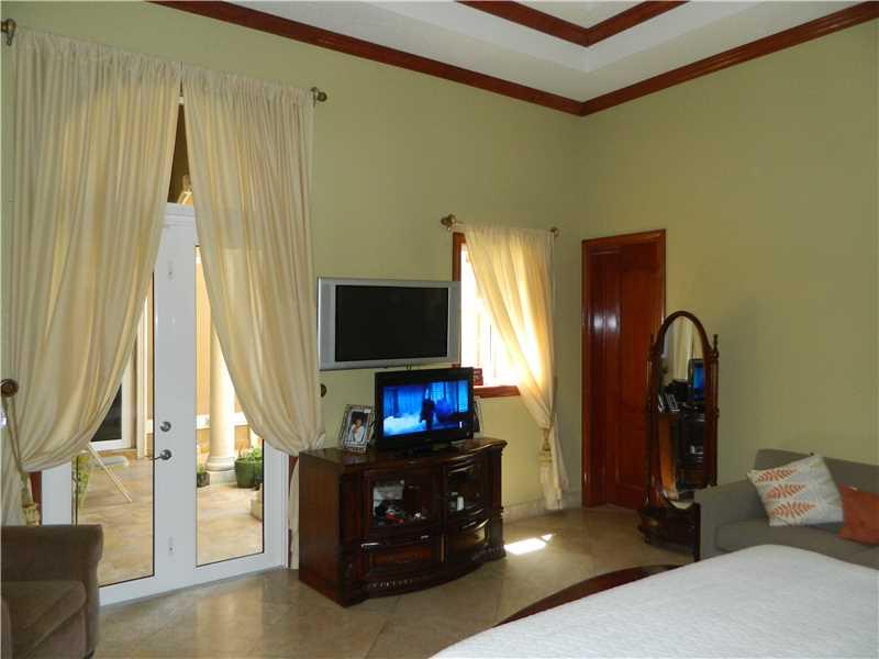 SOUTH SPRINGS HOMES - Residential