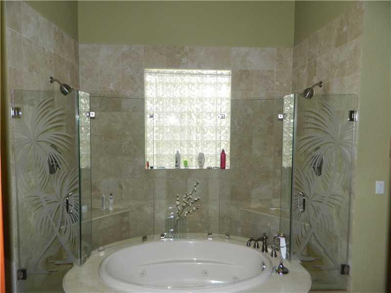 SOUTH SPRINGS HOMES - Residential