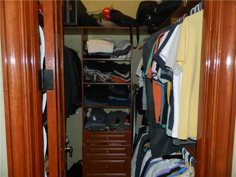 SOUTH SPRINGS HOMES - Residential