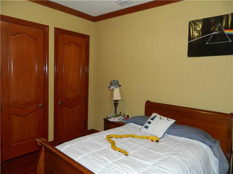 SOUTH SPRINGS HOMES - Residential