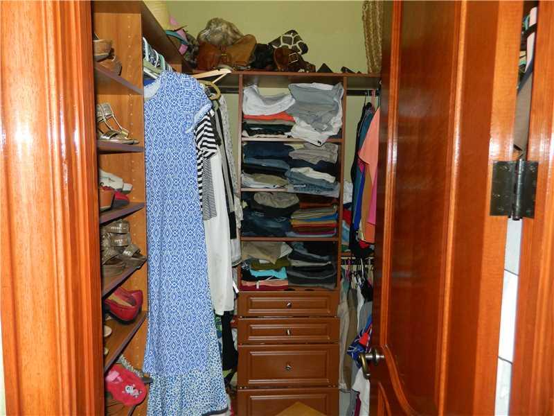 SOUTH SPRINGS HOMES - Residential