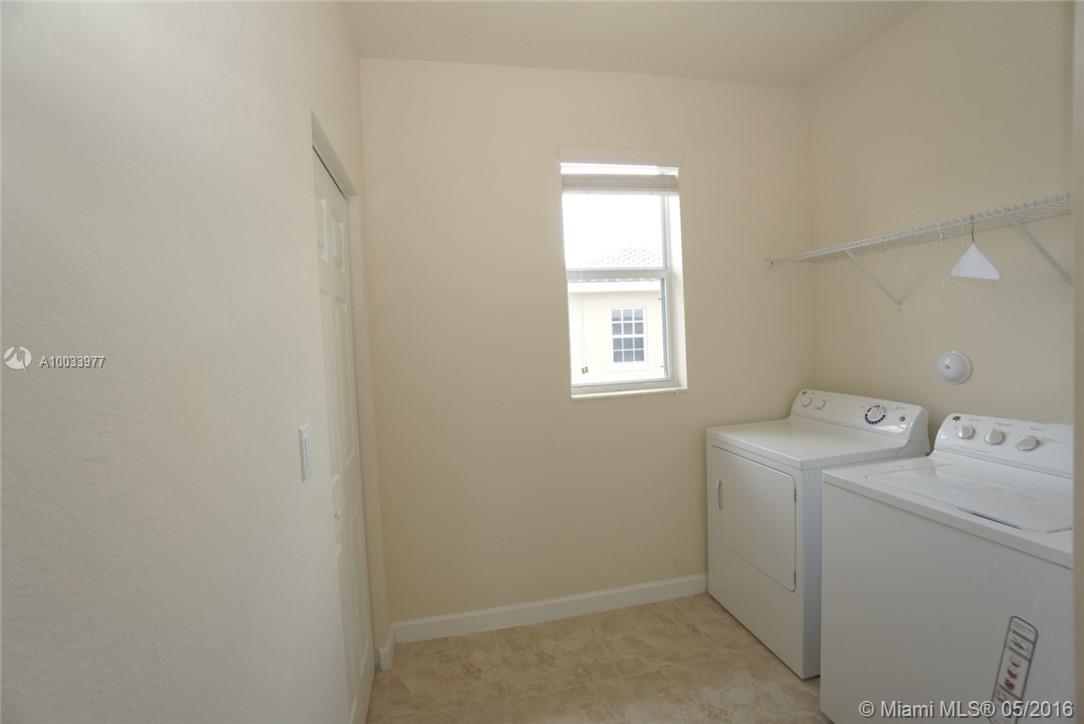 KENDALL SQUARE - Residential