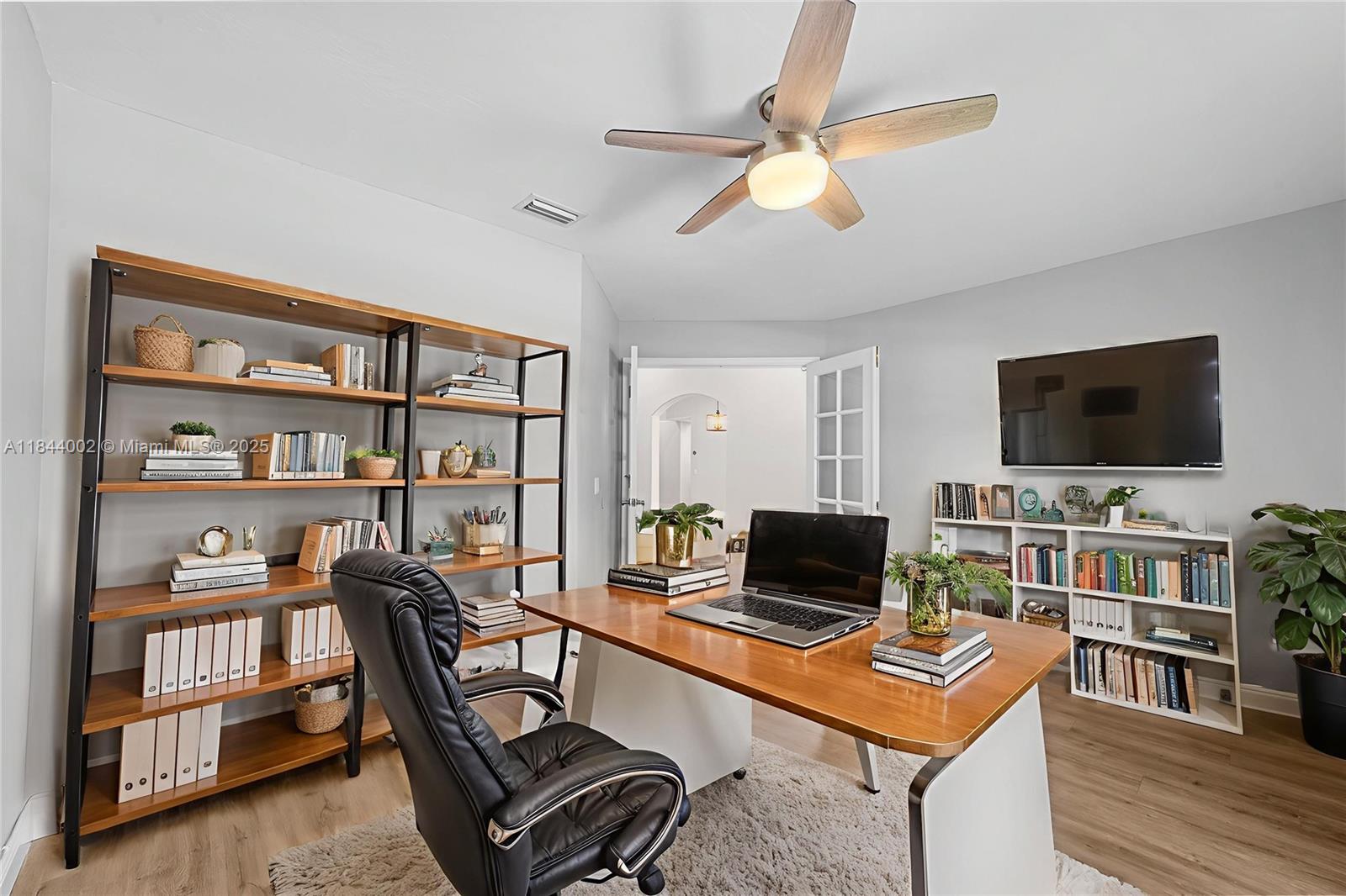 2587 Jardin Ct