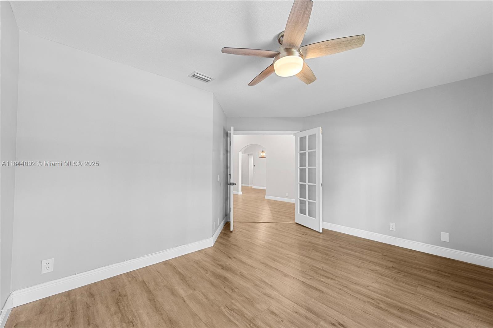 2587 Jardin Ct