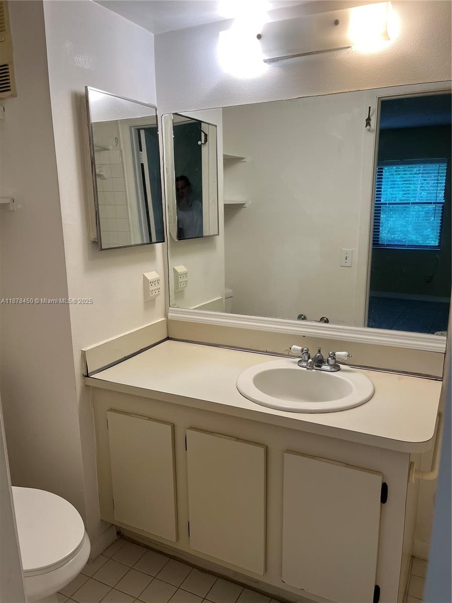FAIRVIEW AT PEMBROKE POIN - Residential Lease