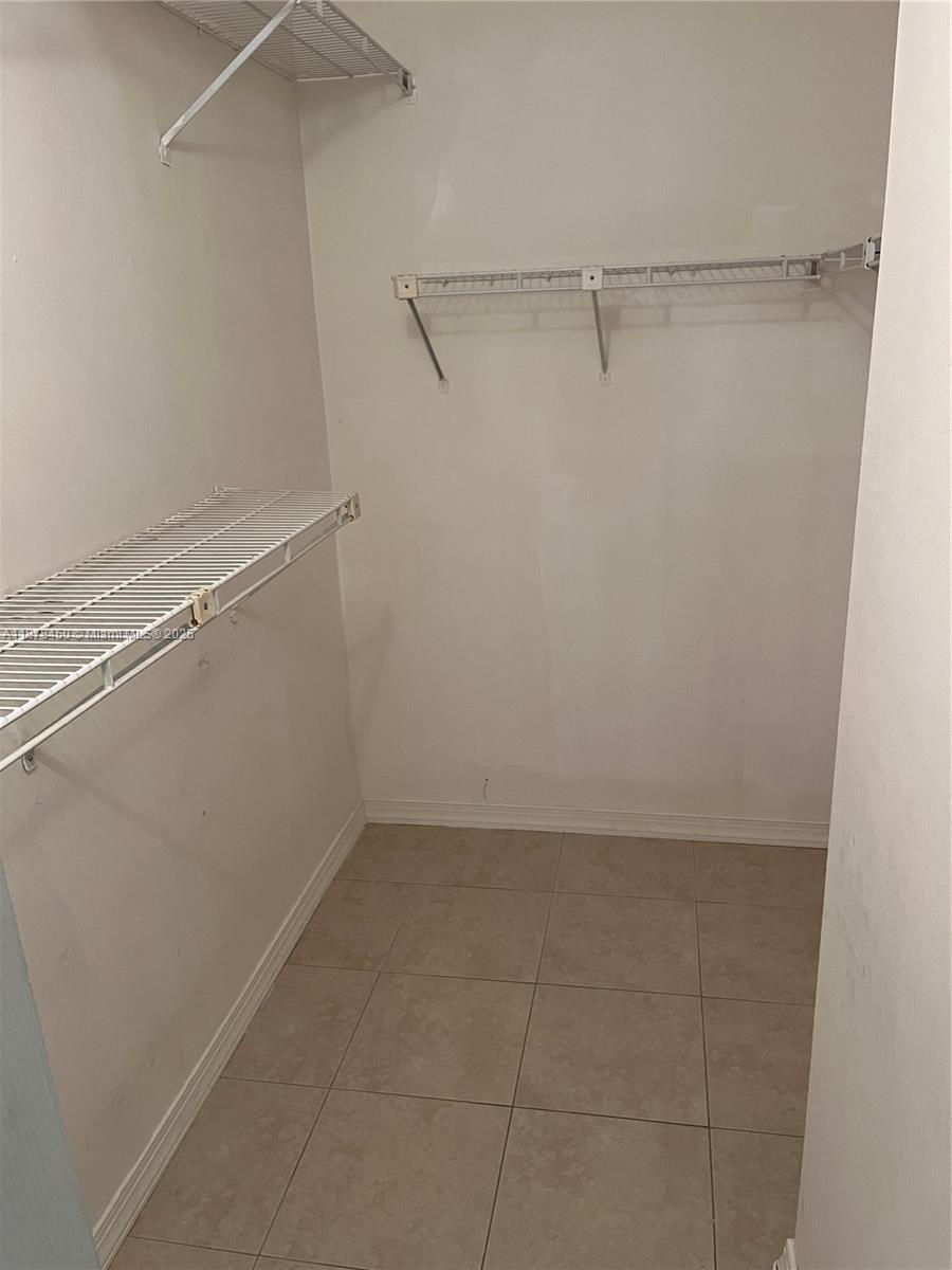 FAIRVIEW AT PEMBROKE POIN - Residential Lease