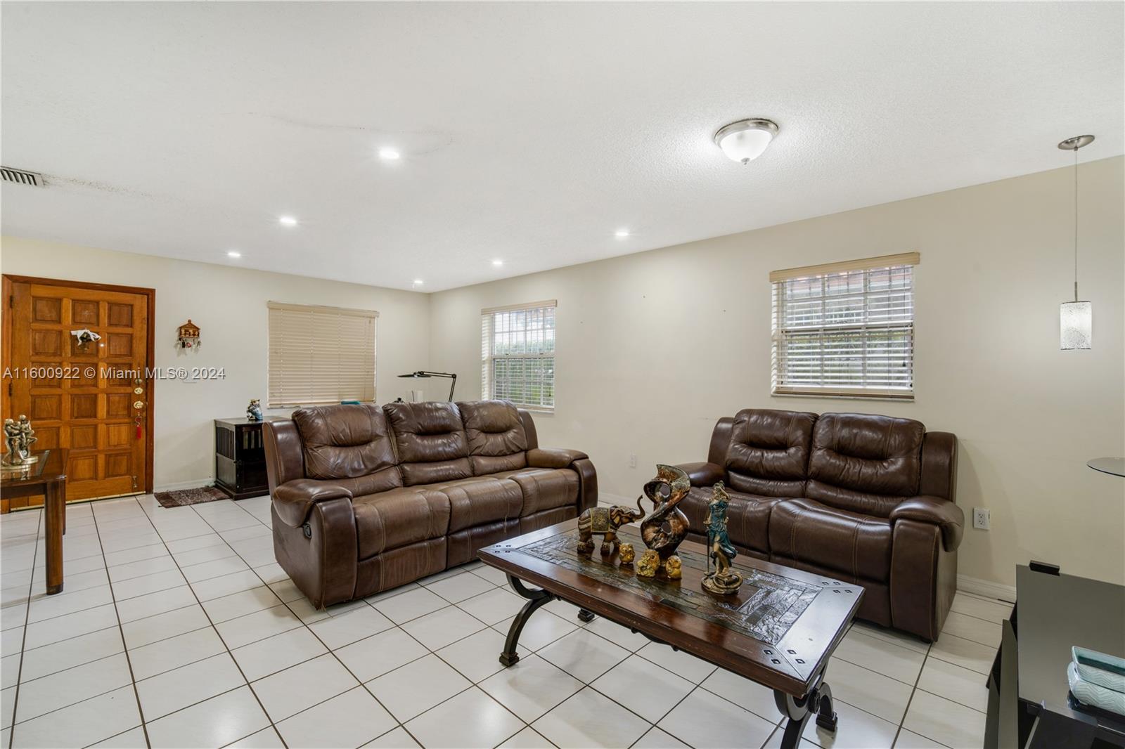 CORAL WAY PARK SEC B - Residential