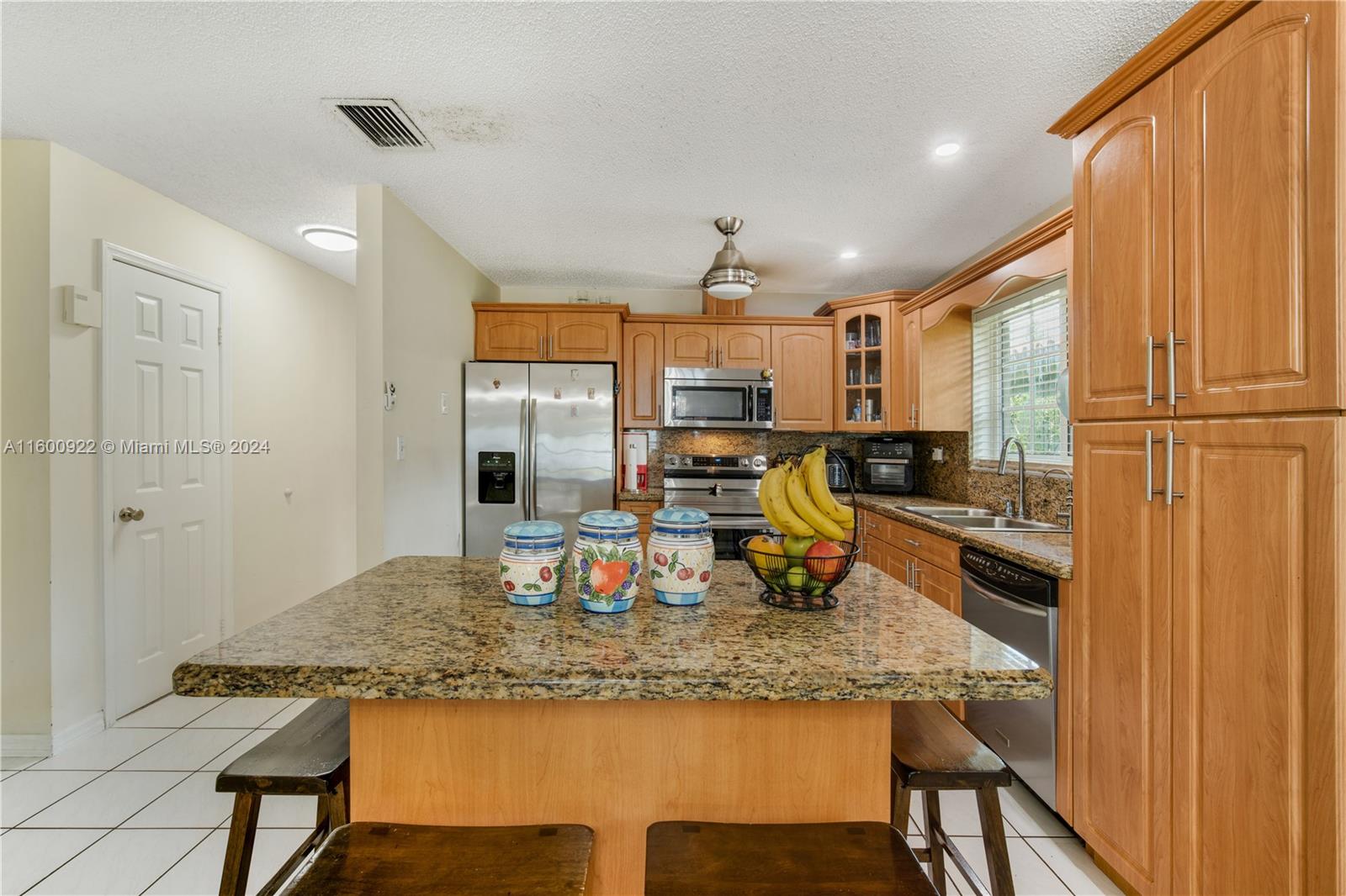 CORAL WAY PARK SEC B - Residential