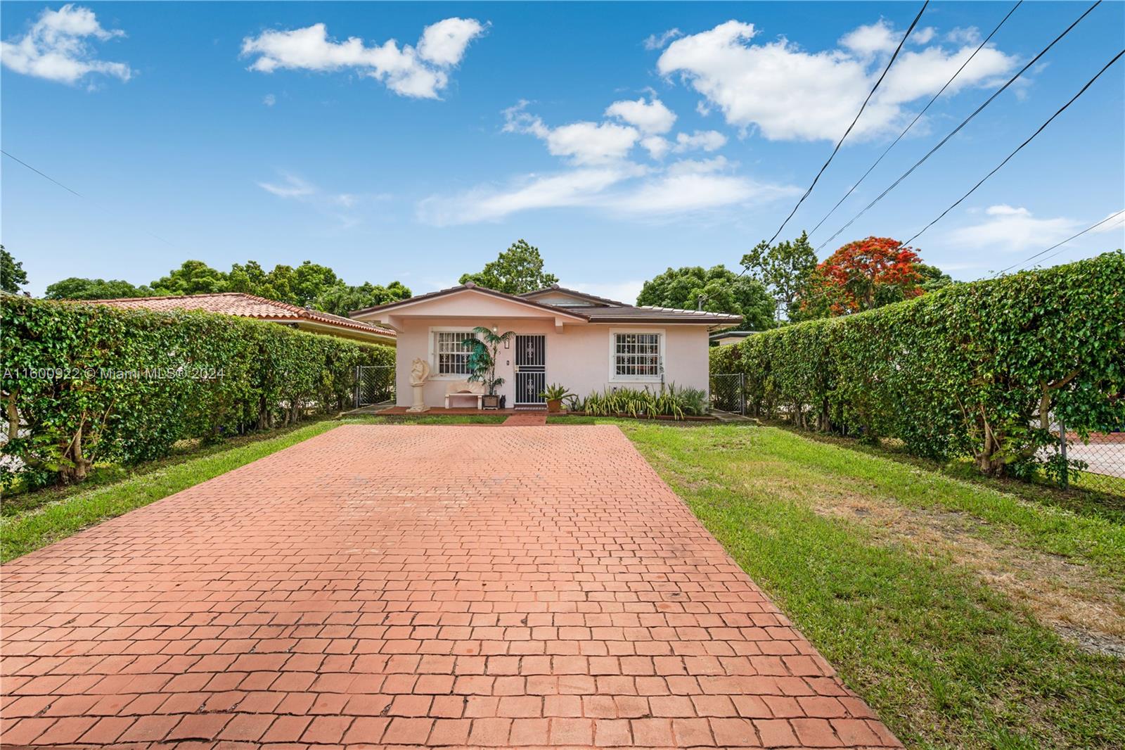 2245 Sw 62nd Ave, Miami, Broward County, Florida - 3 Bedrooms  
2 Bathrooms - 