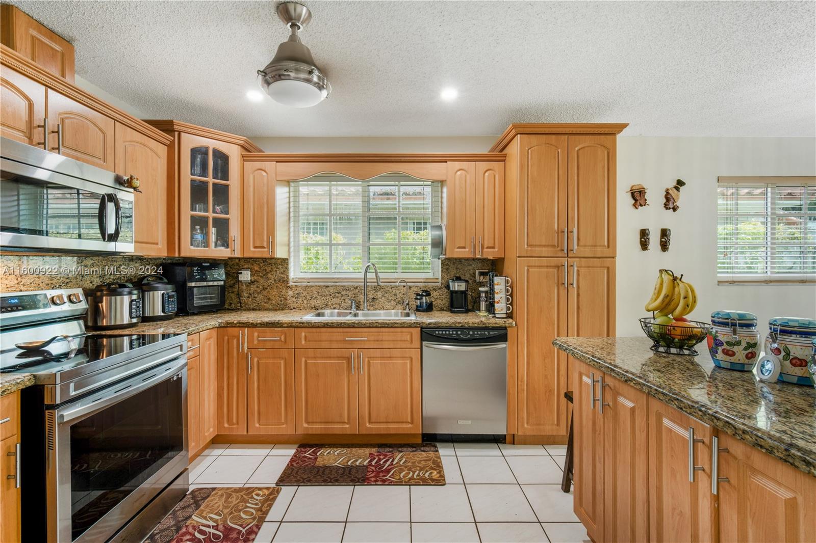 CORAL WAY PARK SEC B - Residential