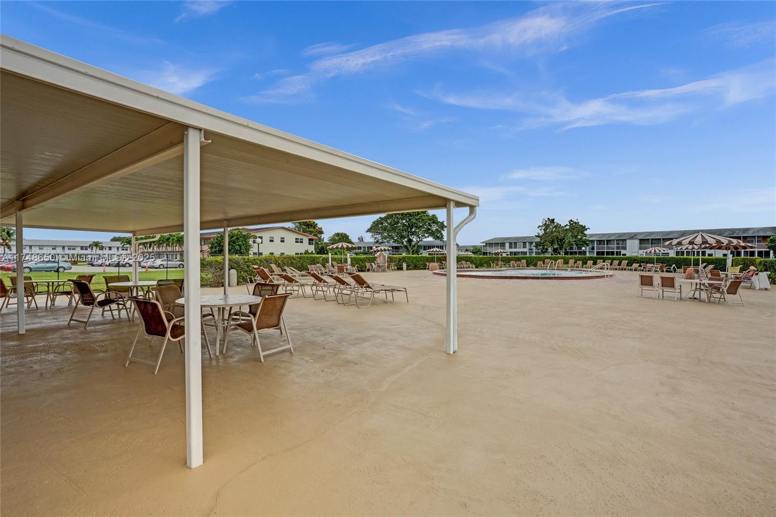 KENT CONDOS - Residential