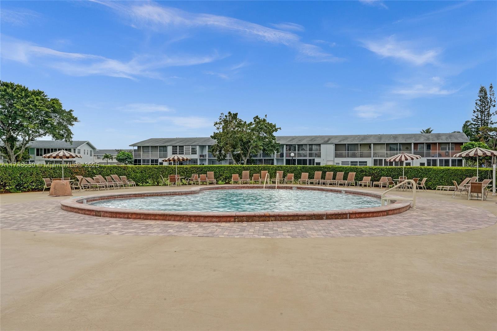 KENT CONDOS - Residential