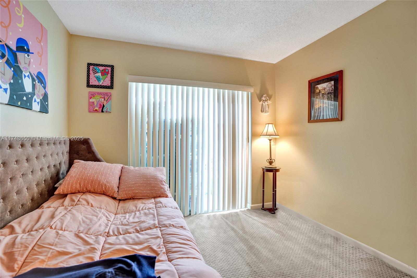 KENT CONDOS - Residential