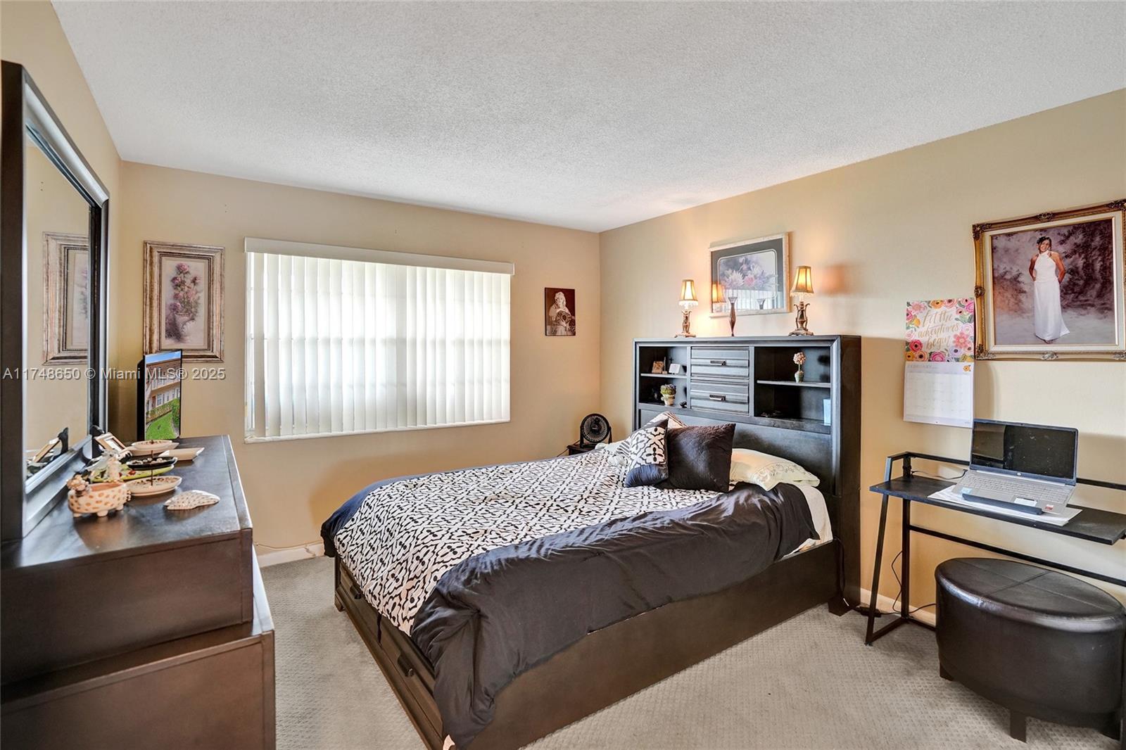 KENT CONDOS - Residential