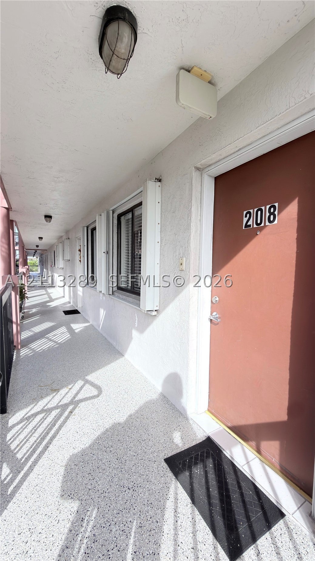 5460 W 21st Ct