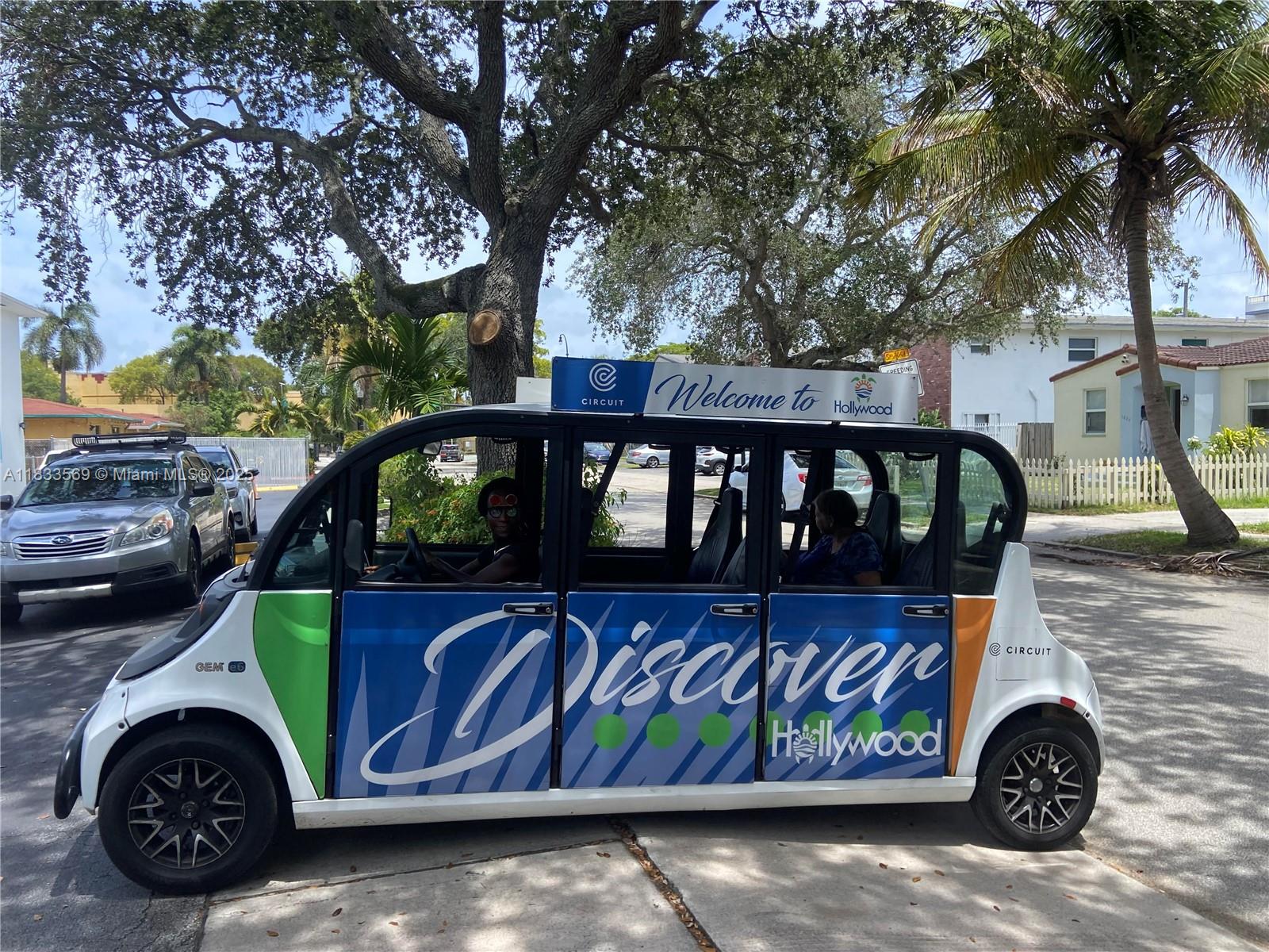 HOLLYWOOD - Residential